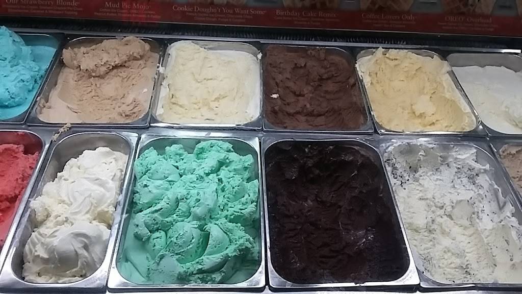Cold Stone Creamery | bakery | 7 Corson Ave, Staten Island, NY 10301, USA | 7188768868 OR +1 718-876-8868