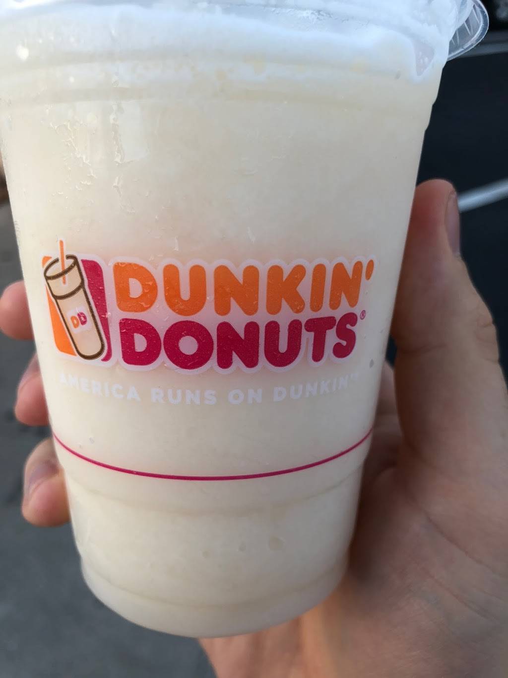 Dunkin Donuts | cafe | 200 S Glenoaks Blvd, Burbank, CA 91502, USA | 8185586344 OR +1 818-558-6344