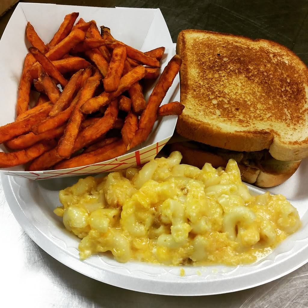 Bubbas BBQ Bash | restaurant | 827 W Blackstock Rd, Spartanburg, SC 29301, USA | 8645827487 OR +1 864-582-7487