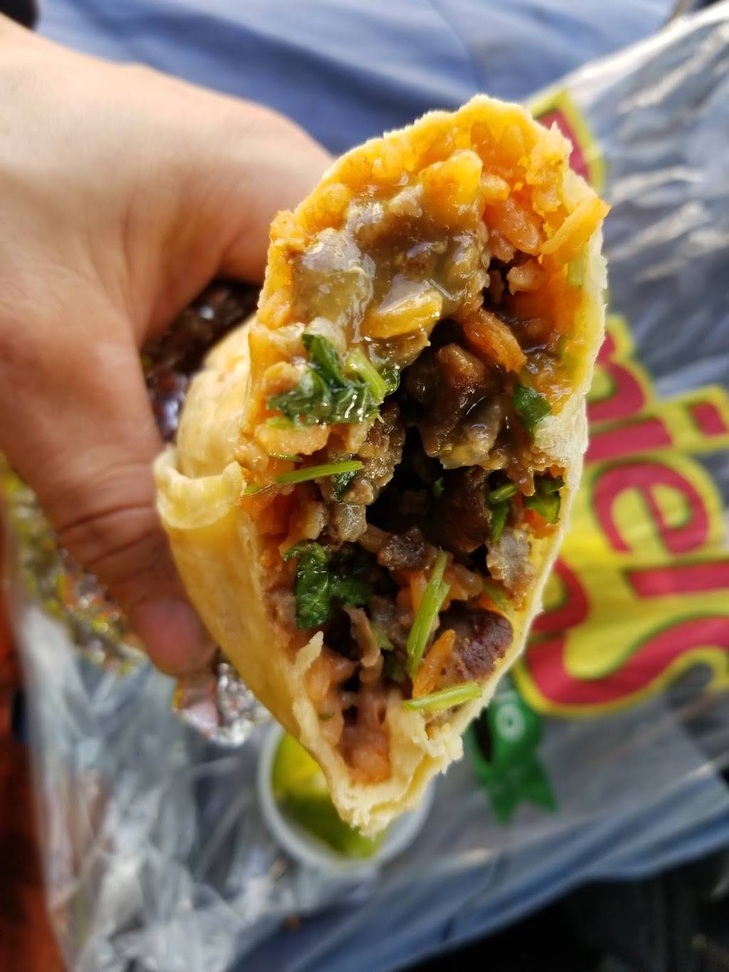 Daniels Tacos | restaurant | 2103, 5650 Cahuenga Blvd, North Hollywood, CA 91601, USA | 8185061895 OR +1 818-506-1895