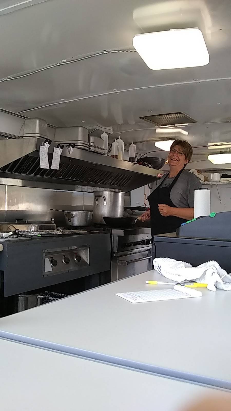 Tinas Kitchen | restaurant | 1408 S Raccoon Rd, Austintown, OH 44515, USA | 3307273616 OR +1 330-727-3616