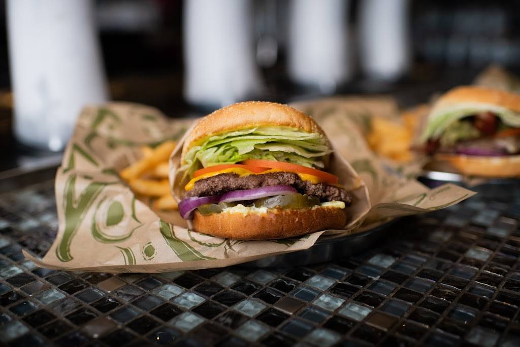 Hops n Drops | restaurant | 8851 Destination Dr #115, Broomfield, CO 80021, USA | 7203794456 OR +1 720-379-4456