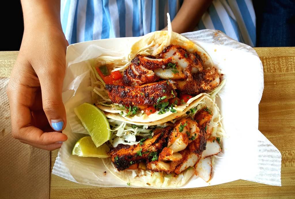 Clam Castle | restaurant | 1324 Boston Post Rd, Madison, CT 06443, USA | 2032454911 OR +1 203-245-4911