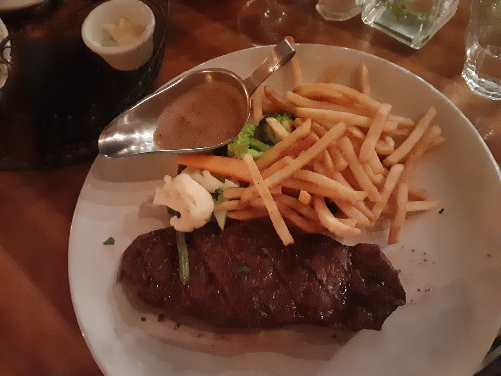 Petit Robert Bistro | restaurant | 02118, 480 Columbus Ave, Boston, MA 02118, USA | 6178670600 OR +1 617-867-0600