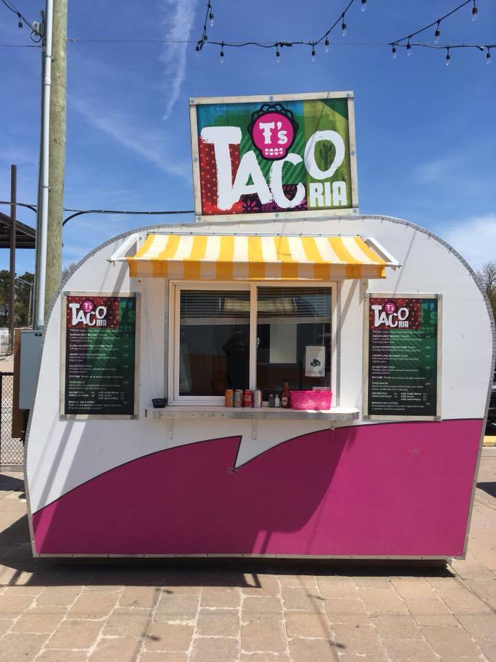 Ts TacoRia | restaurant | 12 Main St U, Wasaga Beach, ON L9Z 2K2, Canada | 7057183531 OR +1 705-718-3531