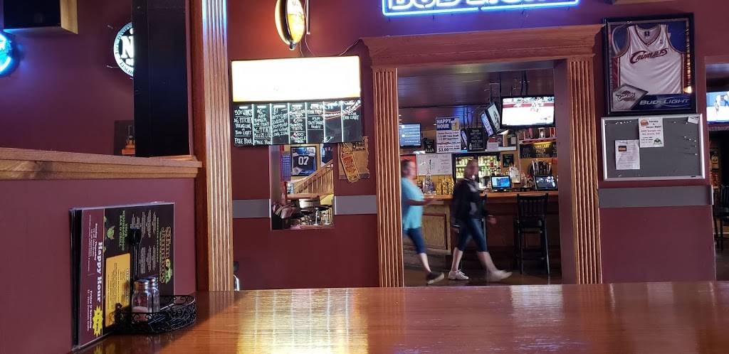 Slim & Jumbos | restaurant | 8101 Main St, Garrettsville, OH 44231, USA | 3305270999 OR +1 330-527-0999