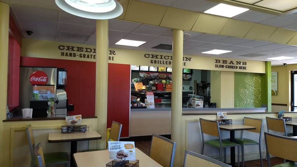 Del Taco | meal takeaway | 2701 S Grand Ave, Santa Ana, CA 92705, USA | 7145406157 OR +1 714-540-6157