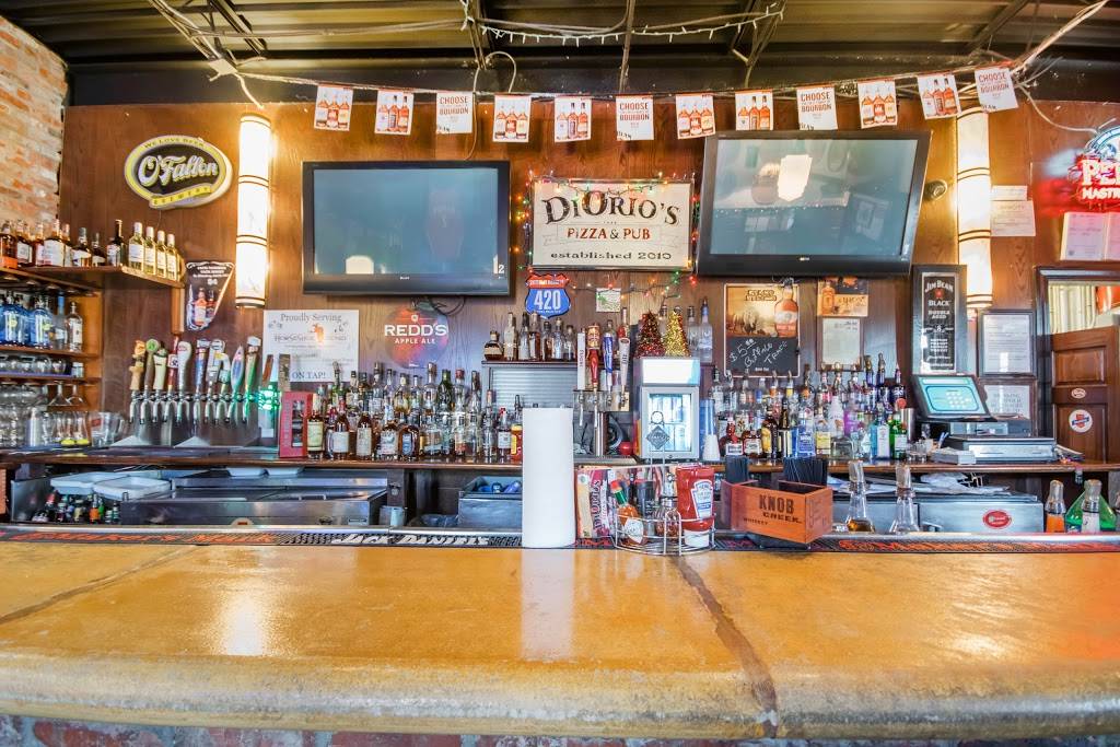 DiOrios Pizza & Pub | restaurant | 310 Wallace Ave, Louisville, KY 40207, USA | 5026183424 OR +1 502-618-3424