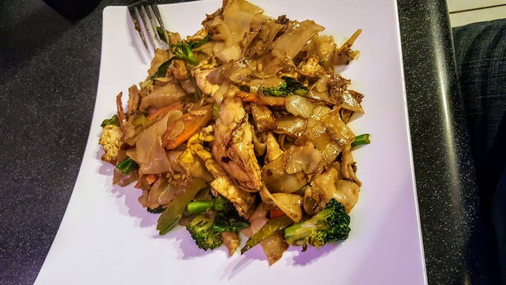 Thai Time Bistro | night club | 1830 Sunset Cliffs Blvd A, San Diego, CA 92107, USA | 6192235000 OR +1 619-223-5000