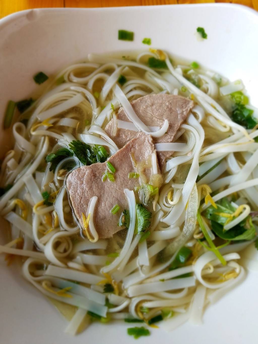 Cilantro Vietnamese Bistro | restaurant | 235 W McMillan St, Cincinnati, OH 45219, USA | 5132811732 OR +1 513-281-1732