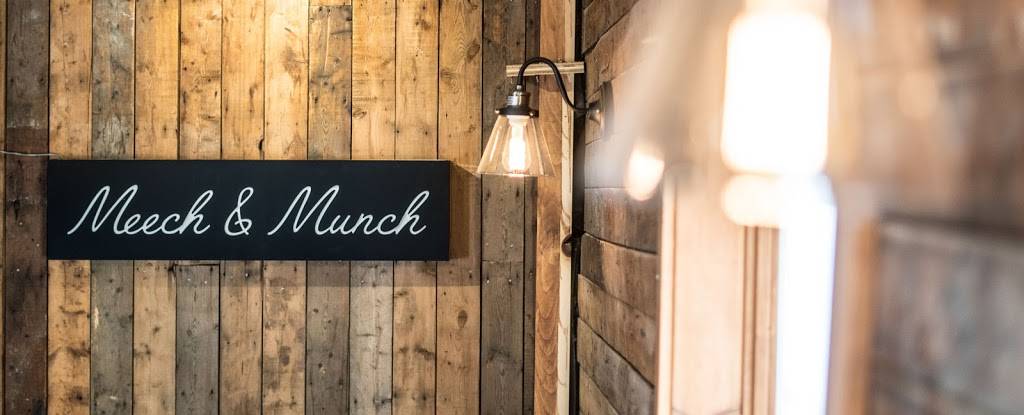 Meech & Munch | restaurant | 205 Chemin Old Chelsea, Chelsea, QC J9B 1J3, Canada | 8198271761 OR +1 819-827-1761