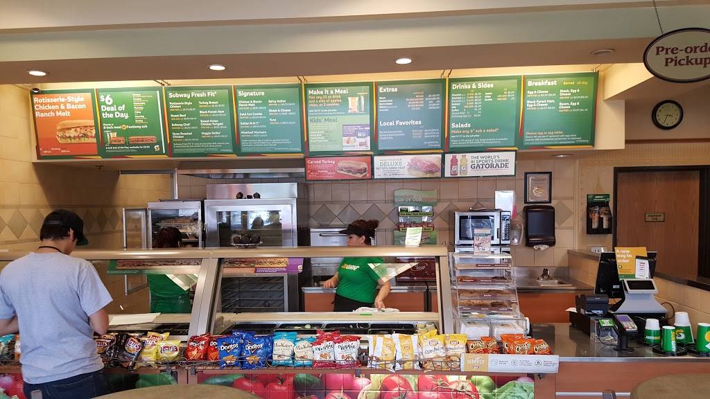 Subway Restaurants | restaurant | 640 Del Monte Center #16, Monterey, CA 93940, USA | 8316551720 OR +1 831-655-1720