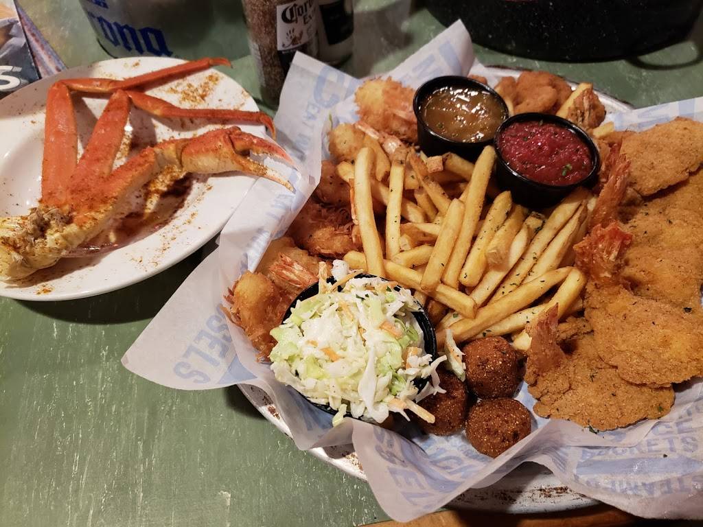 Joes Crab Shack | restaurant | 101 East, Vancouver, WA 98661, USA | 3606939211 OR +1 360-693-9211