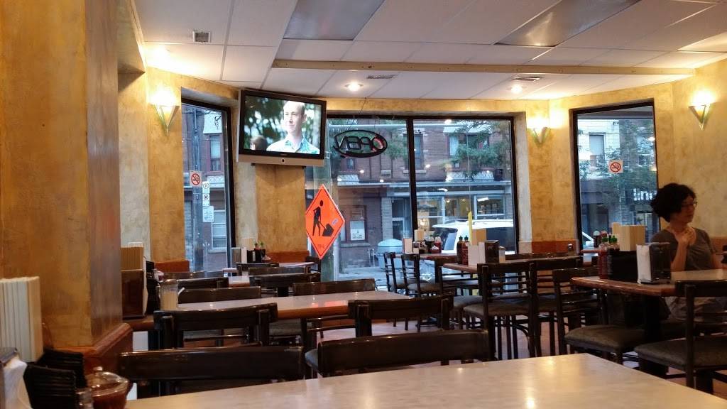 Phoenix Restaurant | restaurant | 1151 College St, Toronto, ON M6H 3K5, Canada | 4165386891 OR +1 416-538-6891