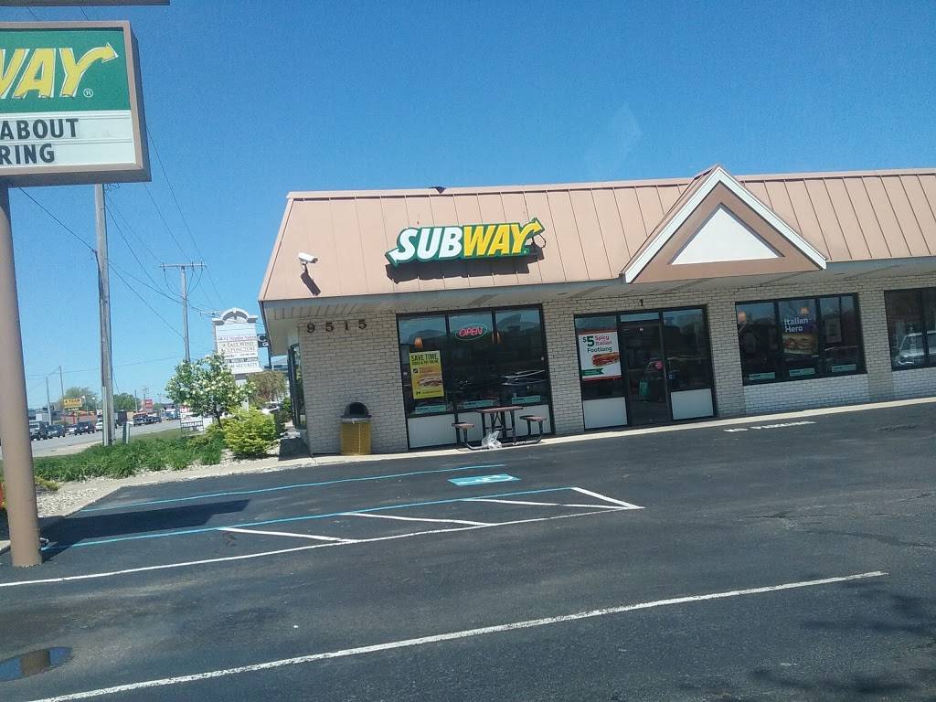 Subway Restaurants | restaurant | 9515 Indianapolis Blvd, Highland, IN 46322, USA | 2199229520 OR +1 219-922-9520