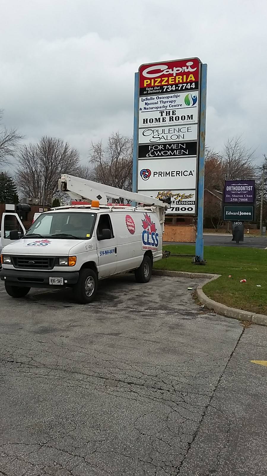 Capri Pizzeria | meal takeaway | 1468 Front Rd, Windsor, ON N9J 2B3, Canada | 5197347744 OR +1 519-734-7744