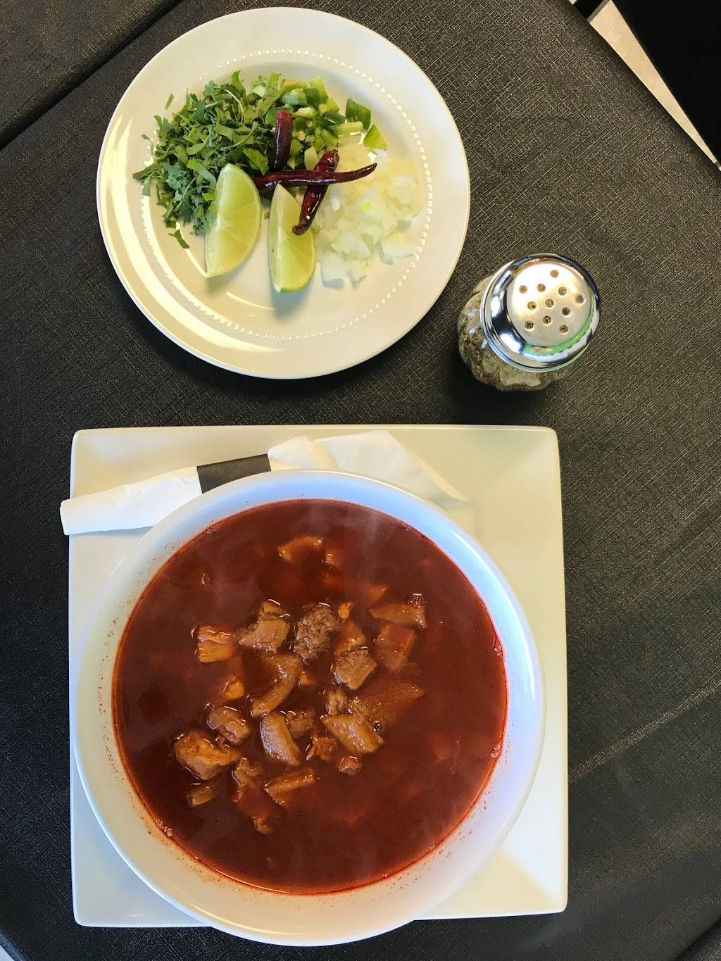 Las Palmitas | restaurant | 2216 W Lake St, Melrose Park, IL 60160, USA | 7083566770 OR +1 708-356-6770