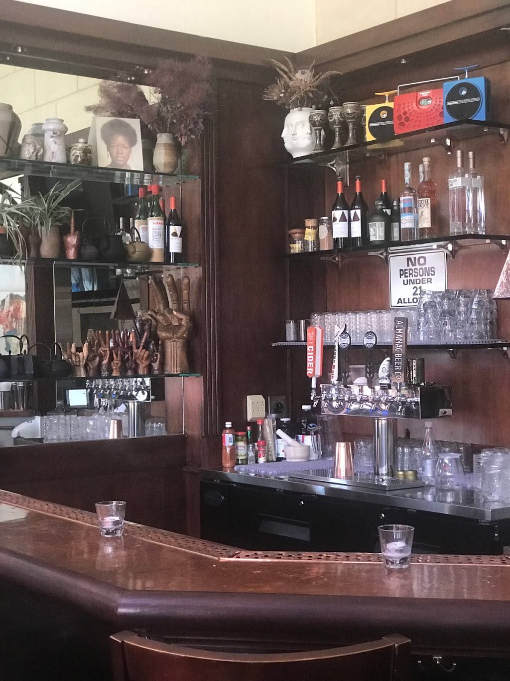 Collective Kitchen & Bar | restaurant | 2132 Center St, Berkeley, CA 94704, USA | 5106478591 OR +1 510-647-8591