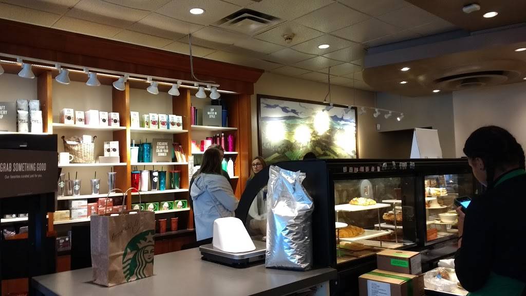 Starbucks | cafe | 1903 Sproul Rd, Broomall, PA 19008, USA | 6103259495 OR +1 610-325-9495
