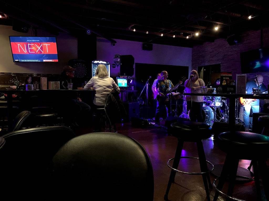 Ozzies Place | restaurant | 10710 Silverdale Way NW, Silverdale, WA 98383, USA | 3606925760 OR +1 360-692-5760