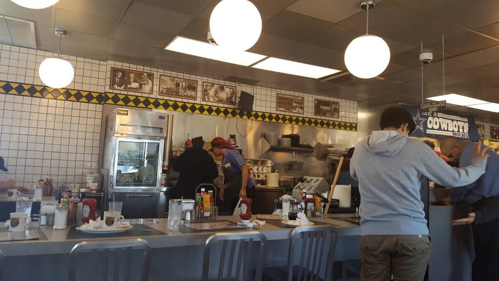 Waffle House | meal takeaway | 1910 N Collins Rd, Arlington, TX 76011, USA | 8172746021 OR +1 817-274-6021