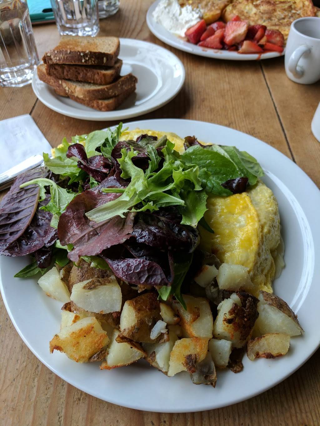 Higher Grounds Coffee House | cafe | 691 Chenery St, San Francisco, CA 94131, USA | 4155872933 OR +1 415-587-2933