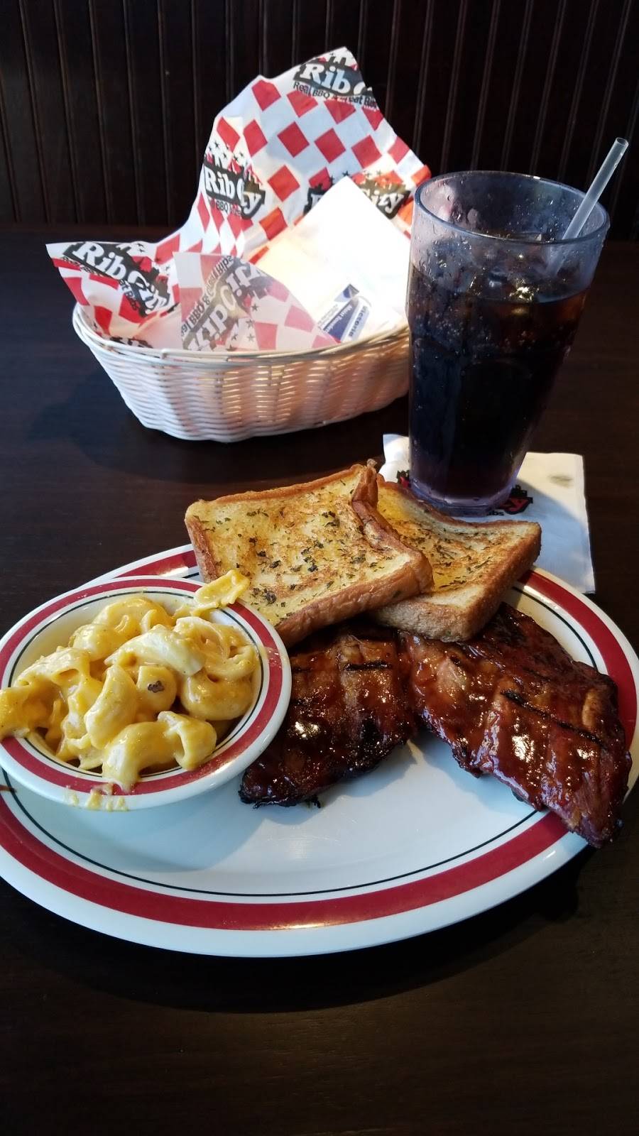 Rib City | restaurant | 6830 Shoppes at Plantation Dr, Fort Myers, FL 33912, USA | 2392257427 OR +1 239-225-7427