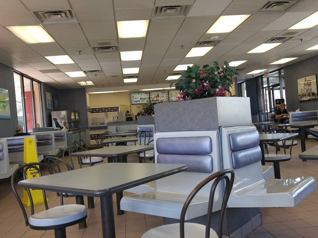Burger King | restaurant | 338 King St W, Oshawa, ON L1J 2J9, Canada | 9055712334 OR +1 905-571-2334