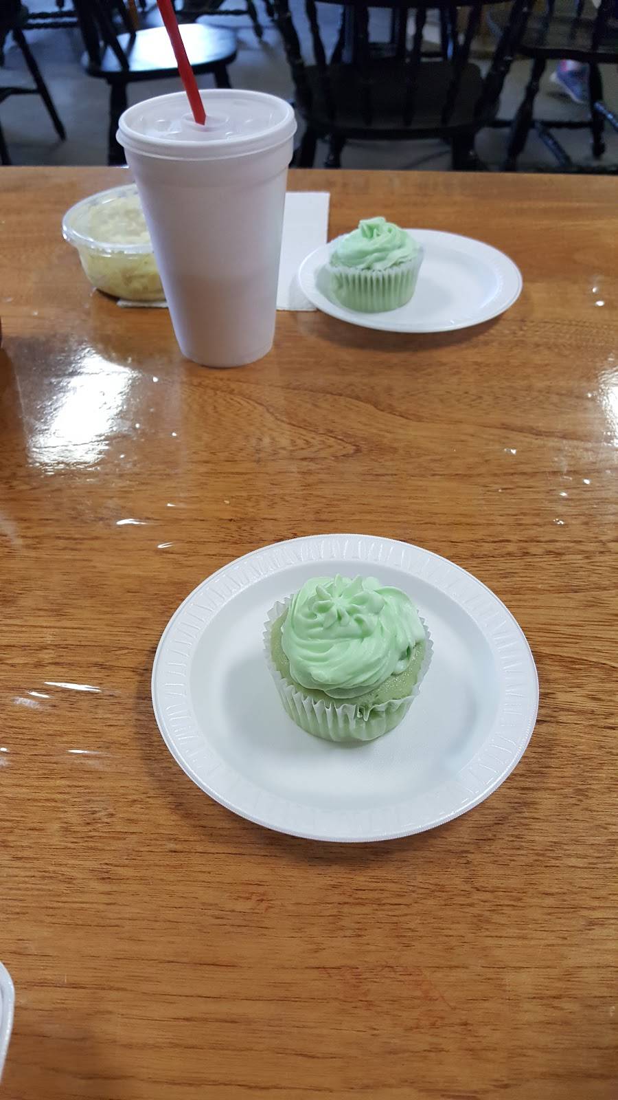 Heidis Bakery & Cafe | bakery | 2249 Blue Ribbon Rd, Oakland, MD 21550, USA | 2403215804 OR +1 240-321-5804