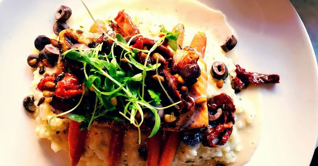 Fuzio Universal Bistro | restaurant | 1020 10th St Suite 100, Modesto, CA 95354, USA | 2095579711 OR +1 209-557-9711