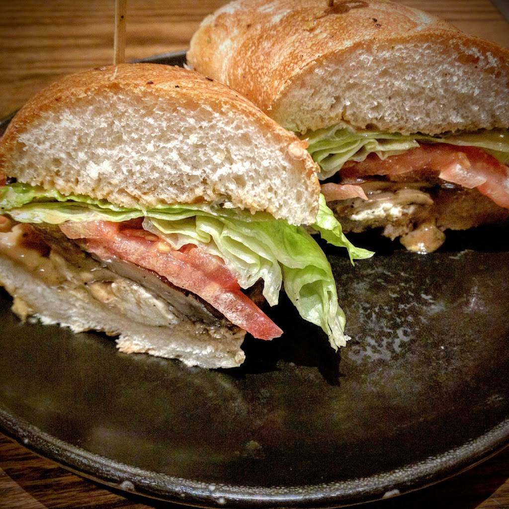 Tafts Ale House | restaurant | 1429 Race St, Cincinnati, OH 45202, USA | 5133341393 OR +1 513-334-1393