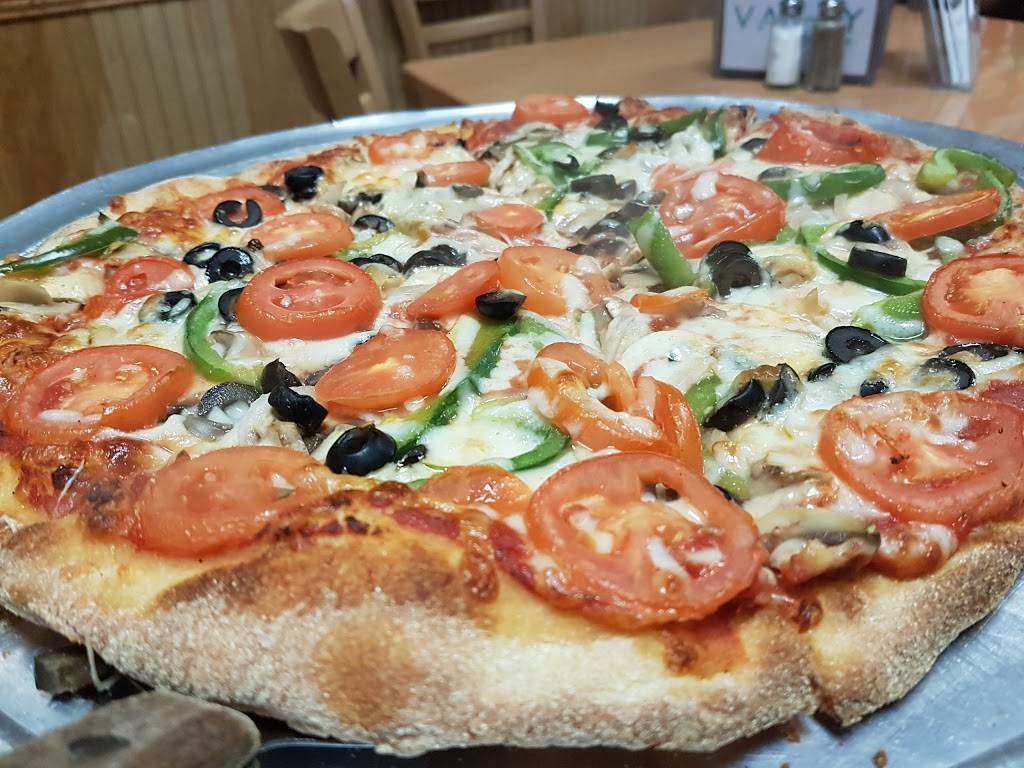 Genna Pizza Company | restaurant | 4301 N Wickham Rd, Melbourne, FL 32935, USA | 3212423003 OR +1 321-242-3003