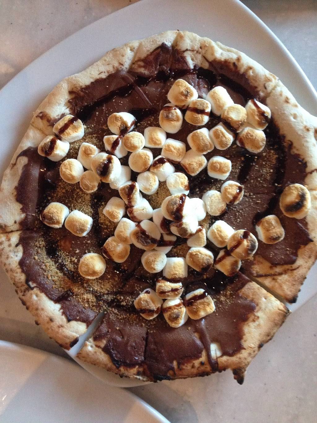 Red Tomato Pizza | restaurant | 6245 Northern Blvd, East Norwich, NY 11732, USA | 5168022840 OR +1 516-802-2840