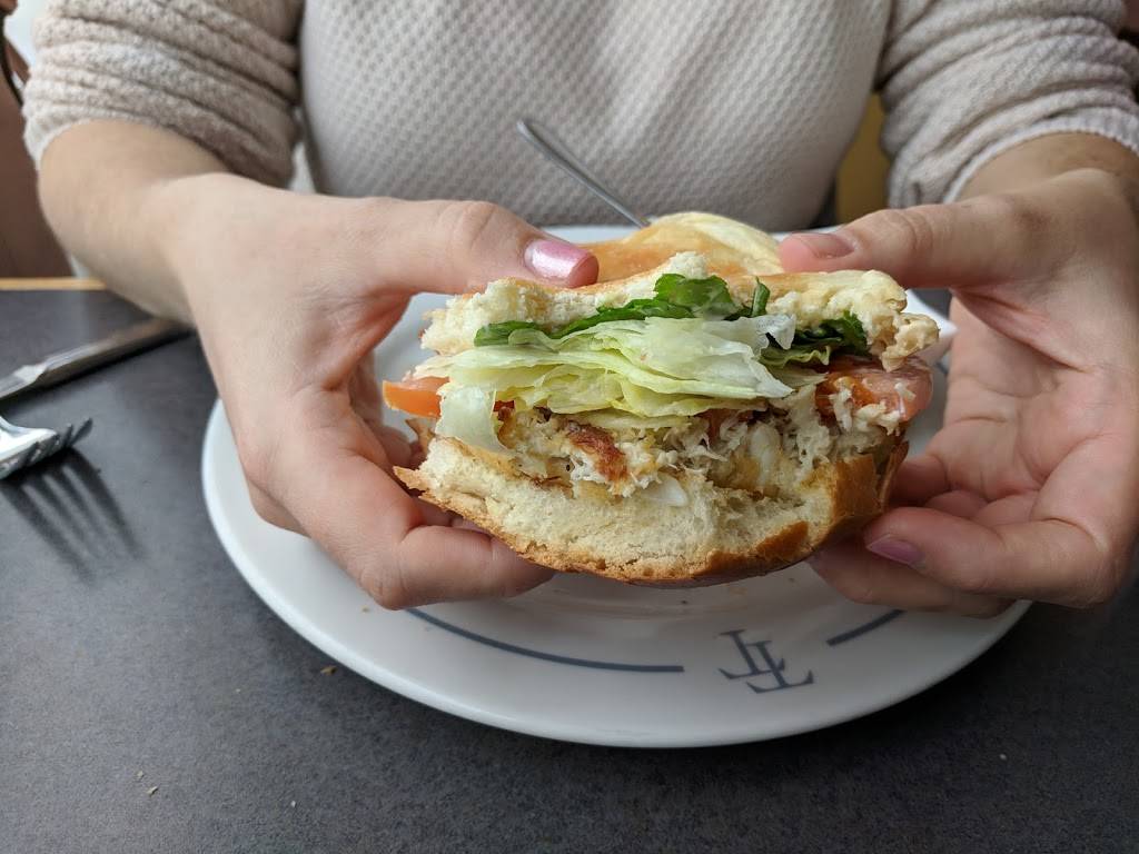 Two Tree Restaurant | restaurant | 401 Cypress St, Millington, MD 21651, USA | 4109285887 OR +1 410-928-5887