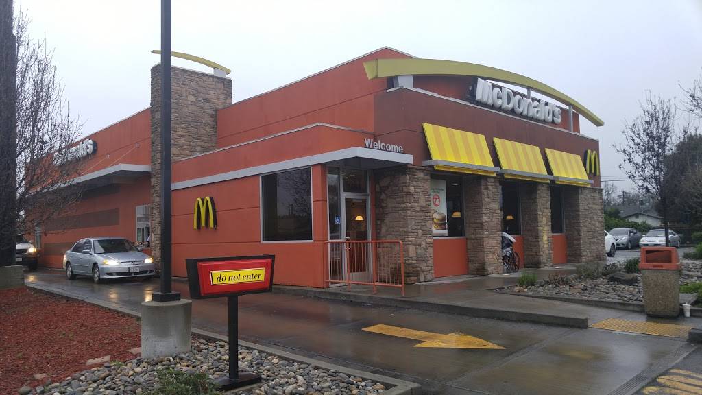 McDonalds | cafe | 1060 W 13th St, Merced, CA 95340, USA | 2097237030 OR +1 209-723-7030