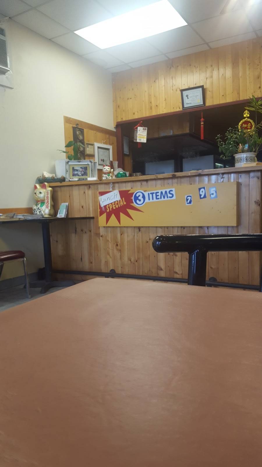 Lilys Cuisine. Food menu | restaurant | 824 E Main St, Welland, ON L3B 3Y9, Canada | 9057329759 OR +1 905-732-9759