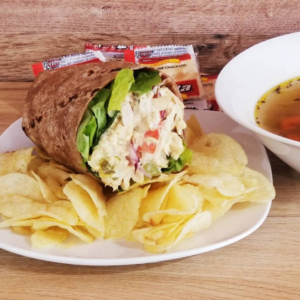 Luckeys Cafe | restaurant | 1512 W Taylor St, Chicago, IL 60607, USA | 3126249770 OR +1 312-624-9770