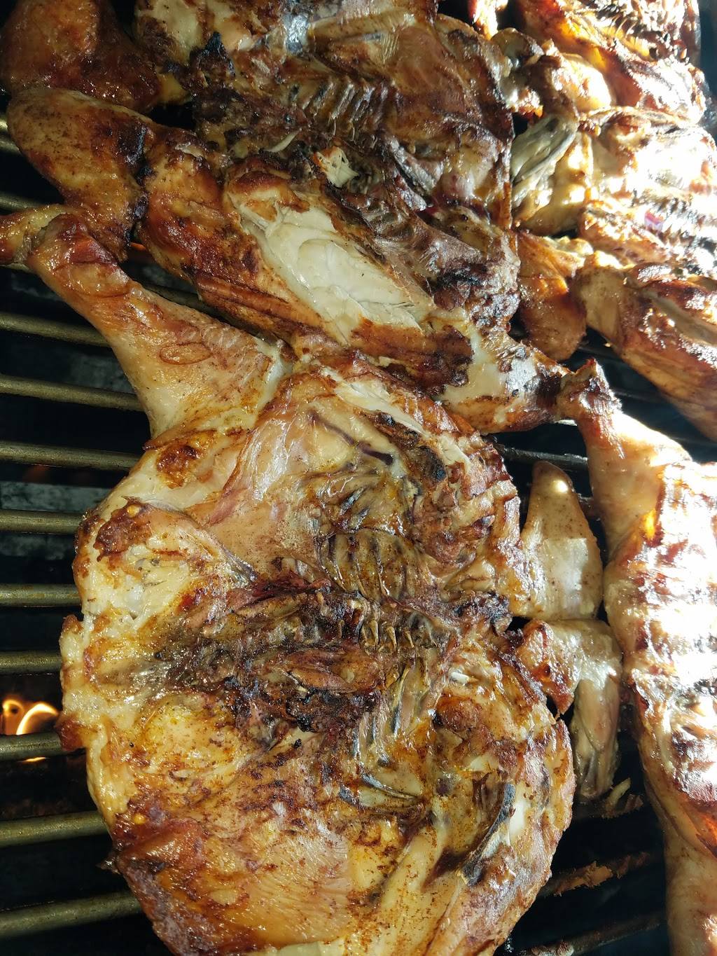 Super Pollo | restaurant | 1731 Superior Ave, Costa Mesa, CA 92627, USA | 9496427574 OR +1 949-642-7574