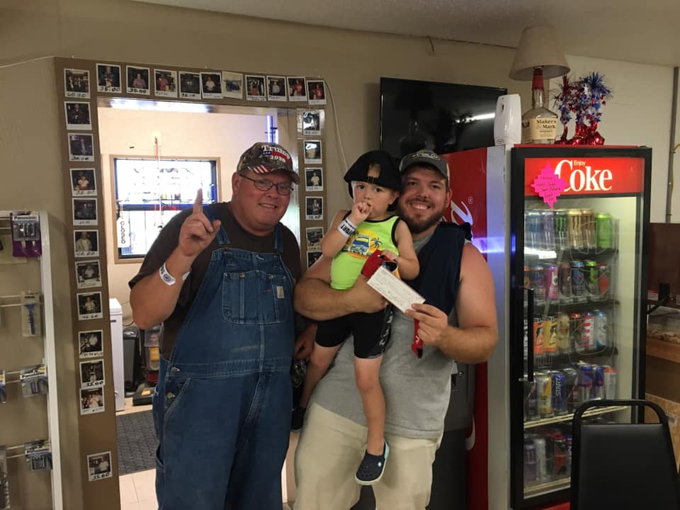 Backroads State Line | restaurant | 22249 MO-51, Qulin, MO 63961, USA | 5737187128 OR +1 573-718-7128