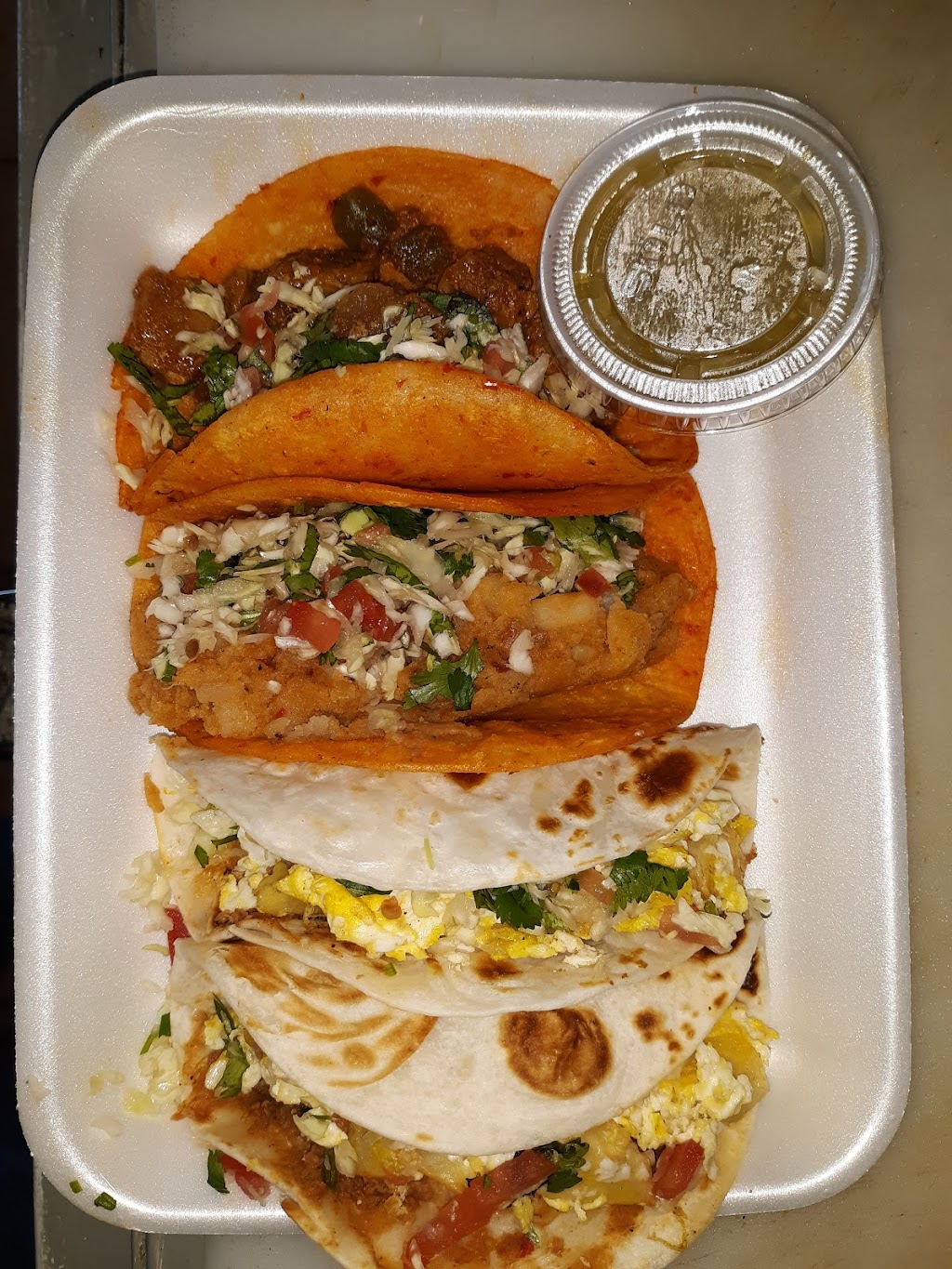 Tacos y Gorditas Hugos | restaurant | 4931 US-83, Roma, TX 78584, USA | 9564169361 OR +1 956-416-9361