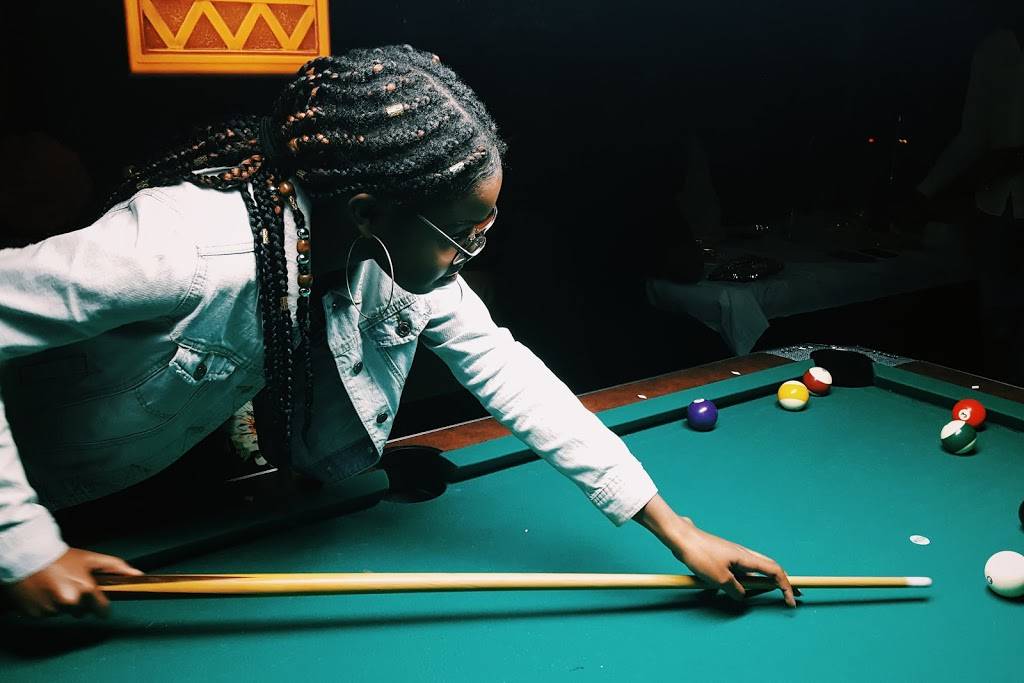 Spinners | restaurant | 14106 N Interstate Hwy 35, Austin, TX 78728, USA | 5129903665 OR +1 512-990-3665