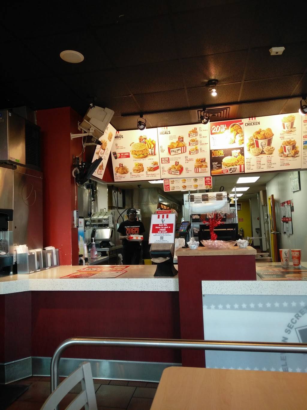 KFC | restaurant | 411 W Oregon Ave, Philadelphia, PA 19148, USA | 2154632276 OR +1 215-463-2276