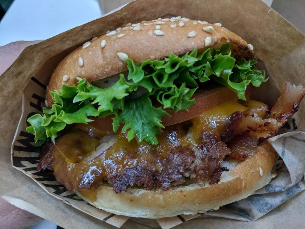 Super Duper Burgers | restaurant | Terminal 3, 780 S Airport Blvd, San Francisco, CA 94128, USA | 6508218211 OR +1 650-821-8211