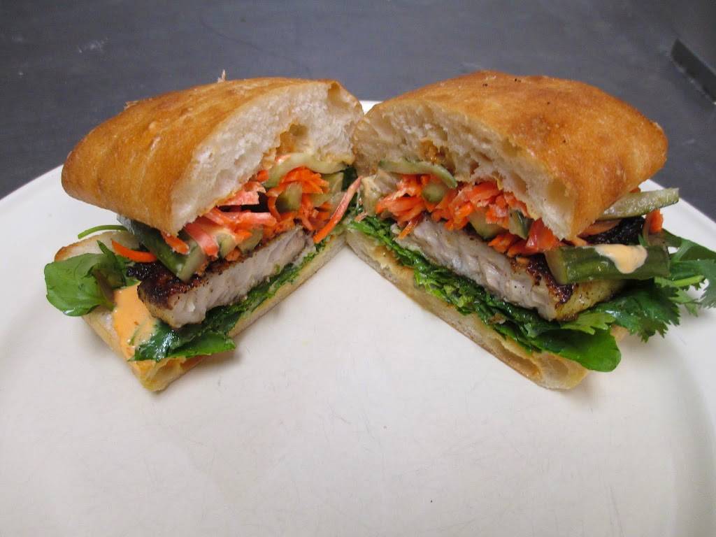 Deep Sea Seafood Market | restaurant | 10020 Monroe Rd, Charlotte, NC 28270, USA | 7048490029 OR +1 704-849-0029