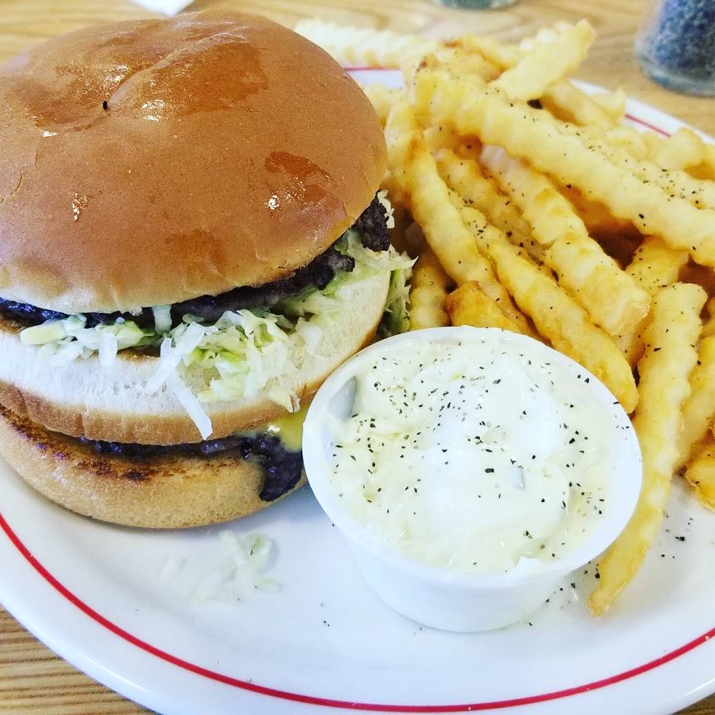 Frischs Big Boy | restaurant | 663 Service Rd, Loveland, OH 45140, USA | 5138313575 OR +1 513-831-3575