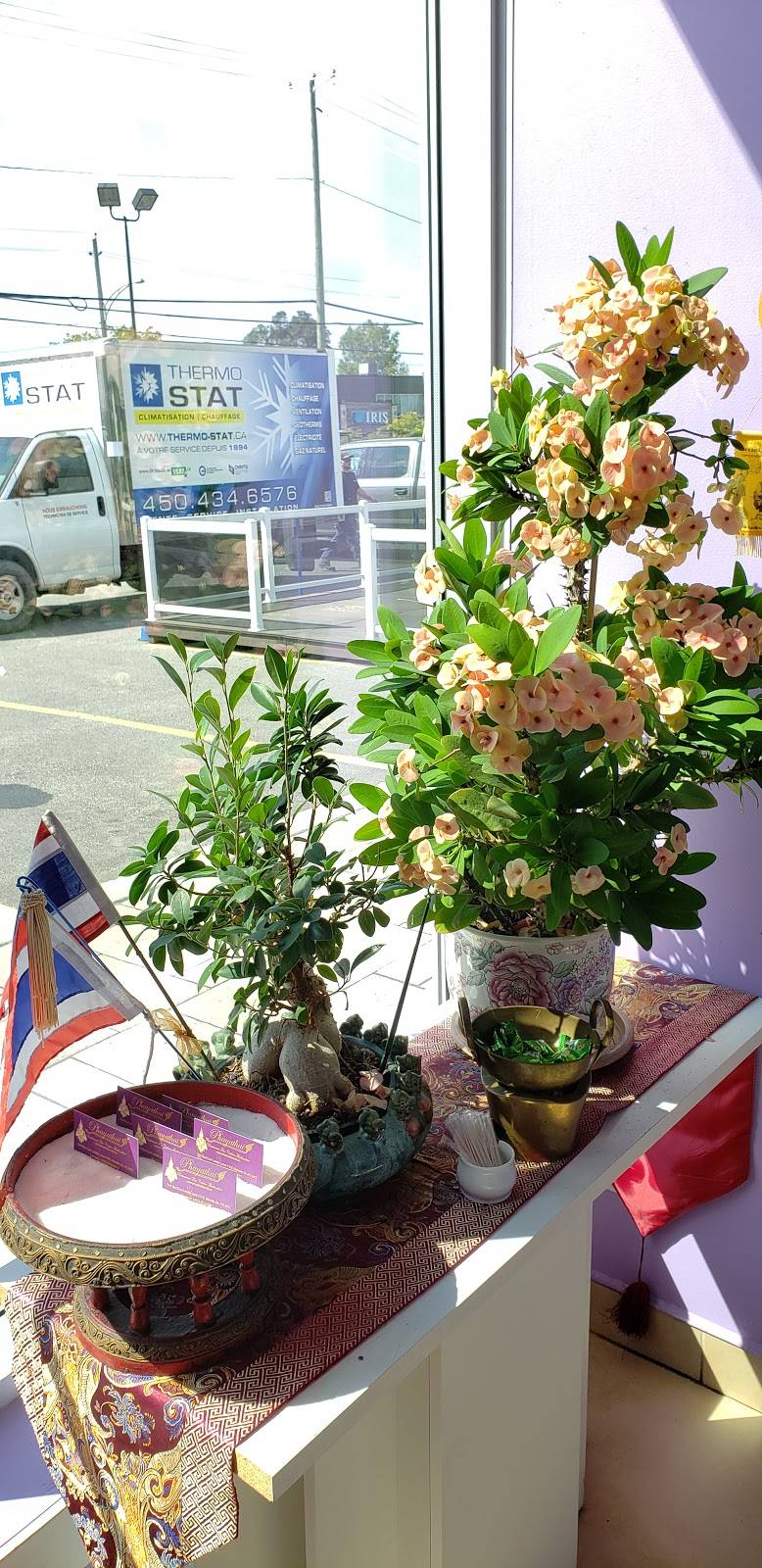 Phayathai | restaurant | 744 Boulevard Curé-Labelle, Blainville, QC J7C 2K3, Canada | 4508188817 OR +1 450-818-8817