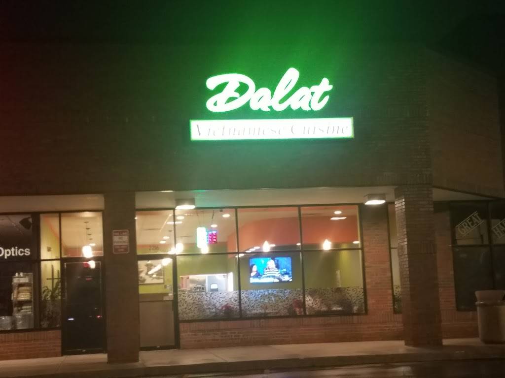 Dalat | restaurant | 2216 S Main St, Ann Arbor, MI 48103, USA | 7344877600 OR +1 734-487-7600