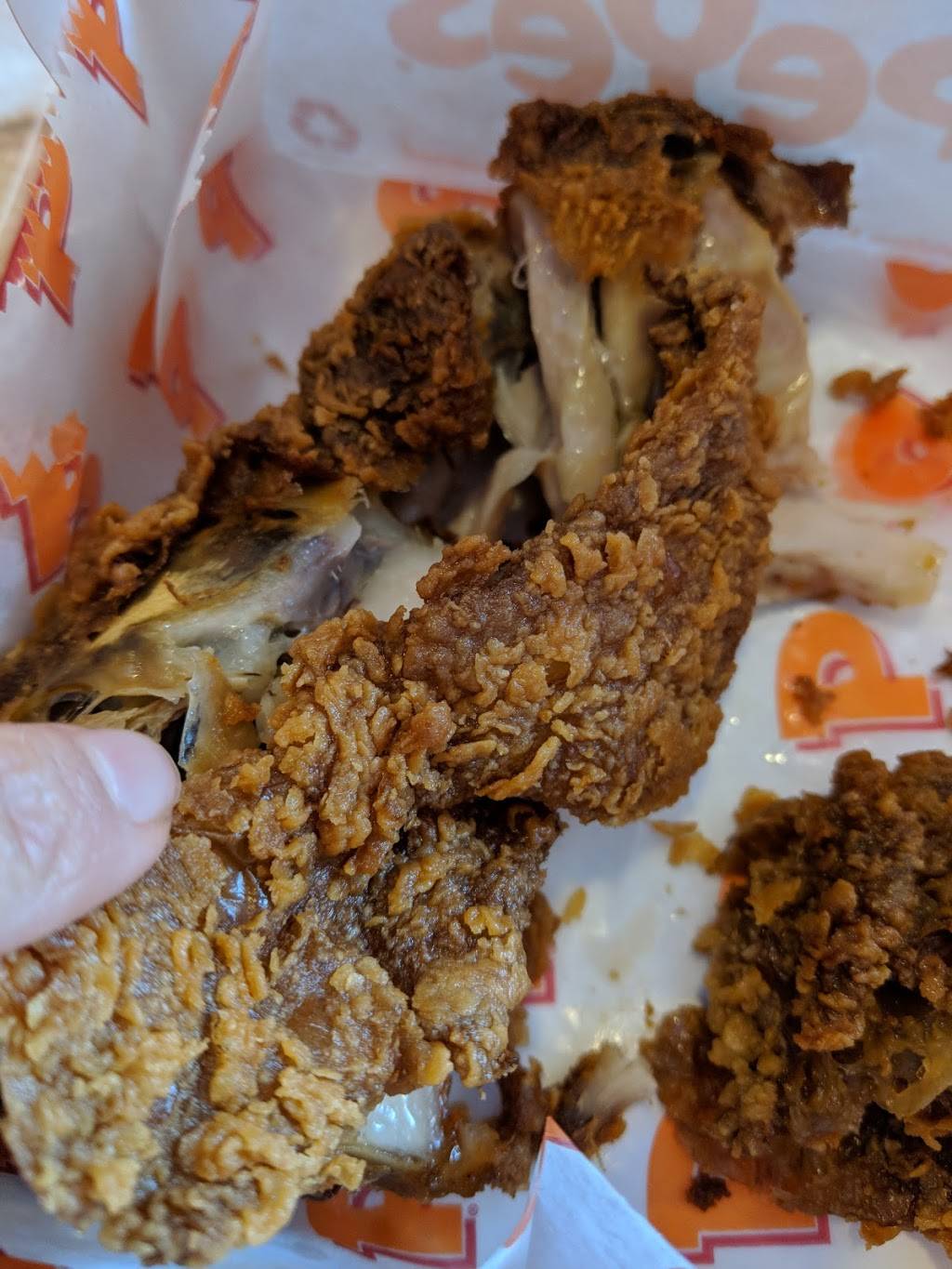 Popeyes Louisiana Chicken | restaurant | 1475 Richmond Rd, Ottawa, ON K2B 6R9, Canada | 6134221214 OR +1 613-422-1214