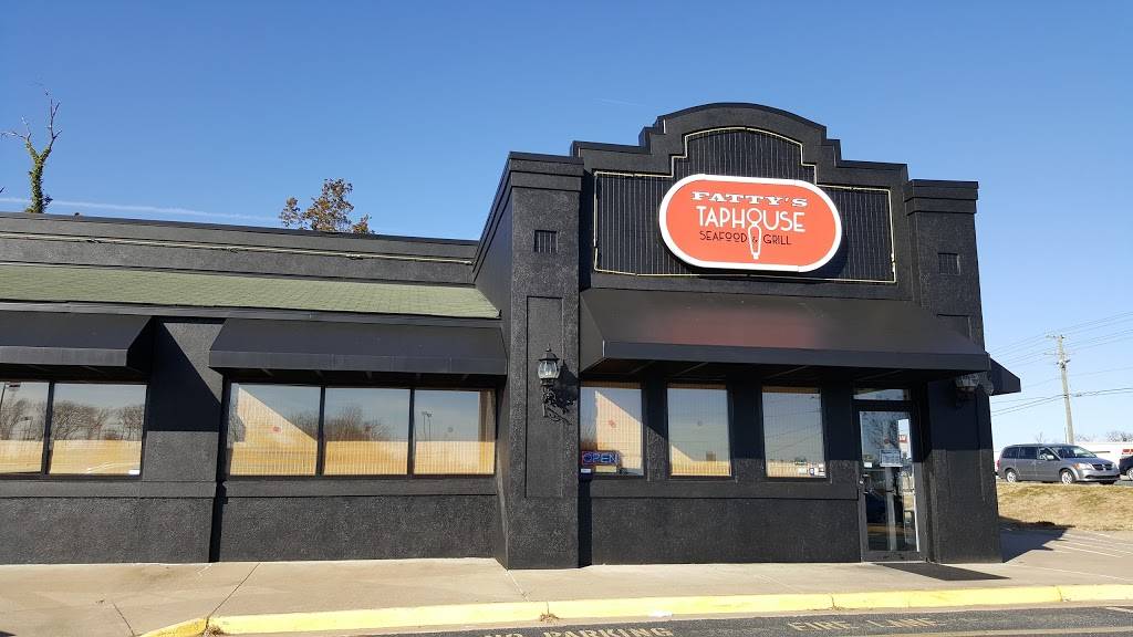 Fattys Taphouse | restaurant | 225 Garrisonville Rd, Stafford, VA 22554, USA | 5406581987 OR +1 540-658-1987