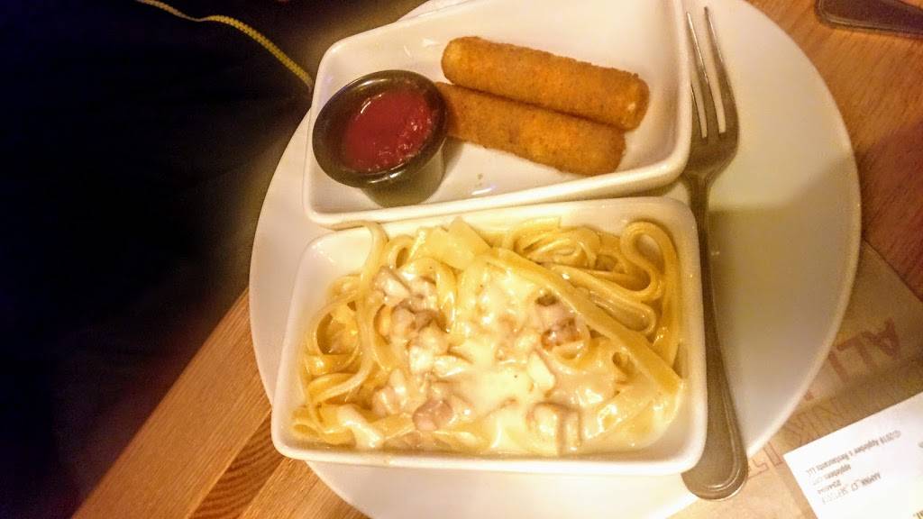 Applebees Grill + Bar | restaurant | 3500 Vicksburg Ln N STE 100, Plymouth, MN 55447, USA | 7635531776 OR +1 763-553-1776